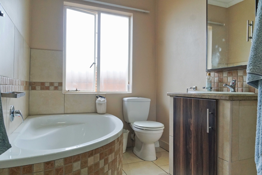 4 Bedroom Property for Sale in Kaysers Beach Eastern Cape